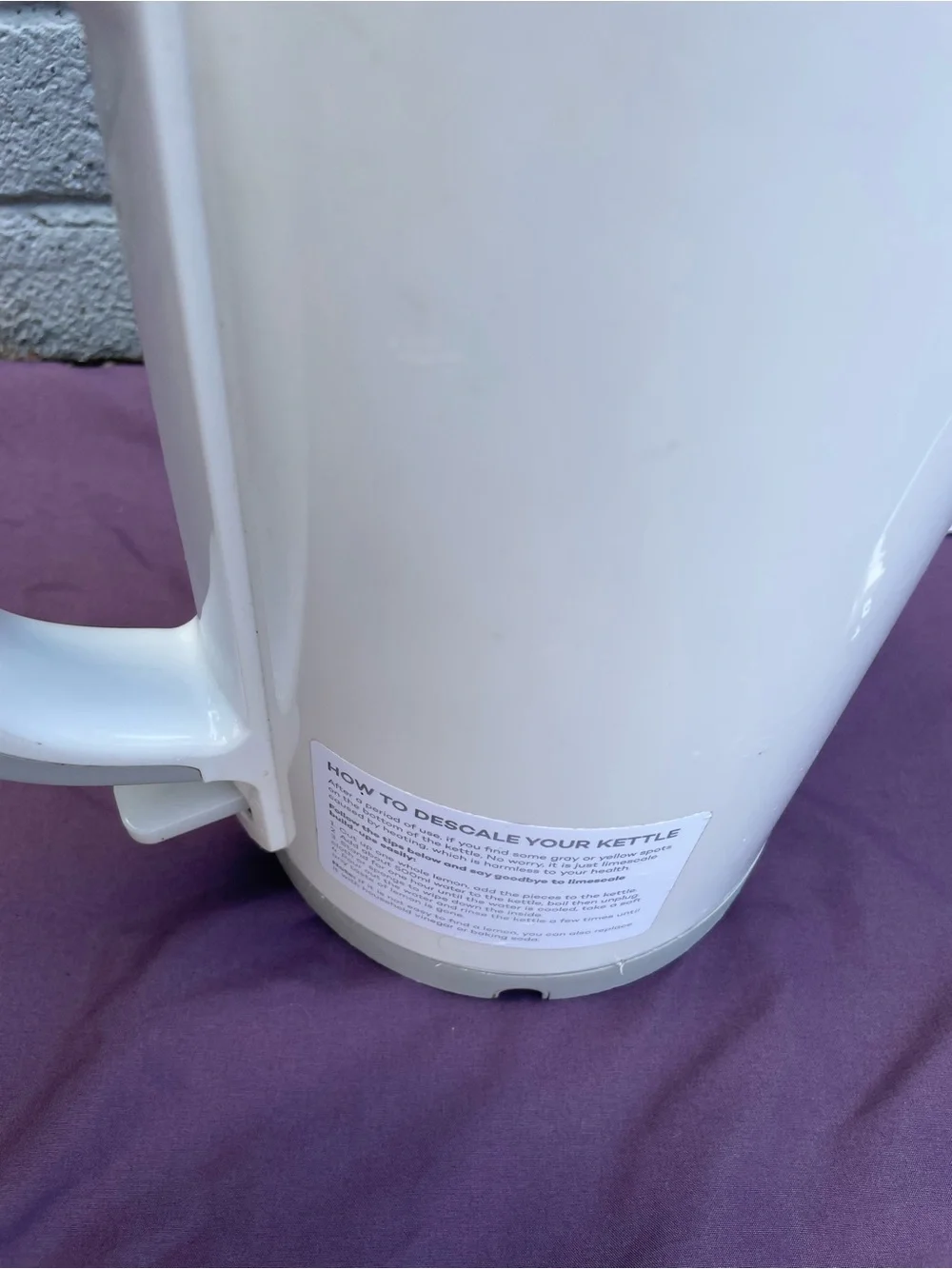 Miroco White Electric Kettle - Sleek Home Kitchen Heater